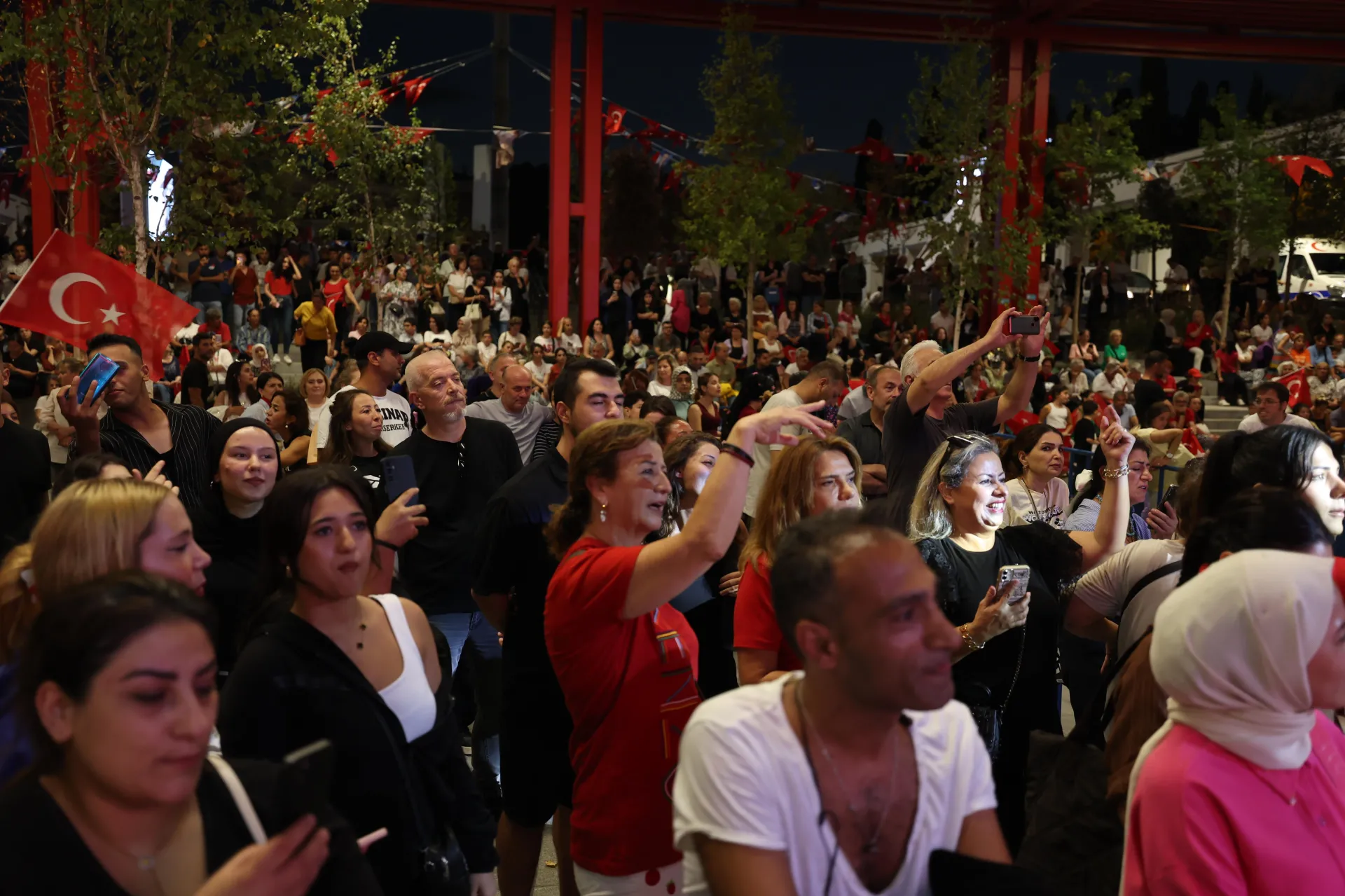 BÜYÜK ZAFERİN 102.YIL DÖNÜMÜ COŞKUYLA KUTLANDI